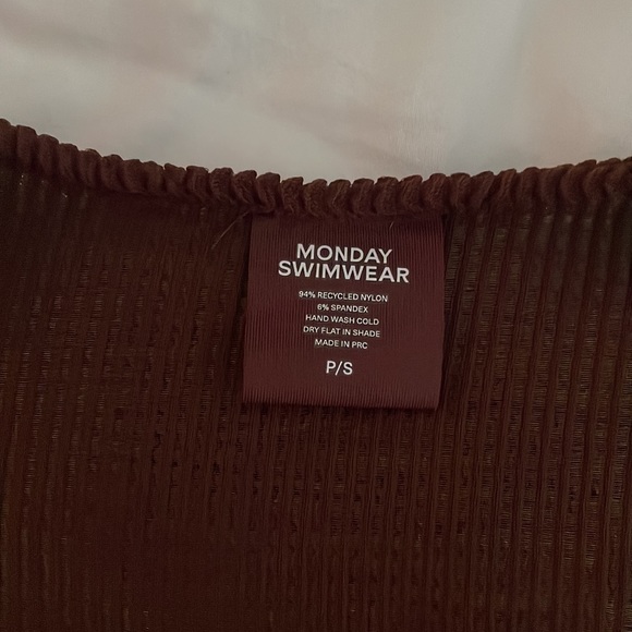 NWOT shaded oak St. Barth’s top Monday Swimwear - Picture 3 of 3